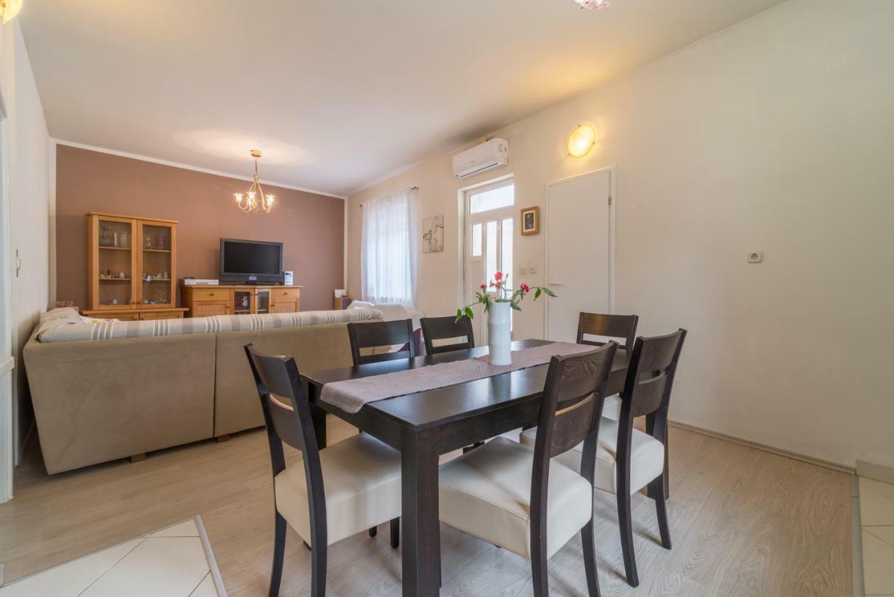 Apartament Emma & Toni Biograd Na Moru Zewnętrze zdjęcie